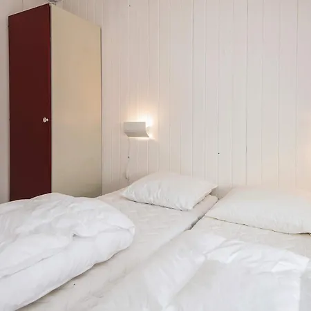 4 Star In Vejers Strand